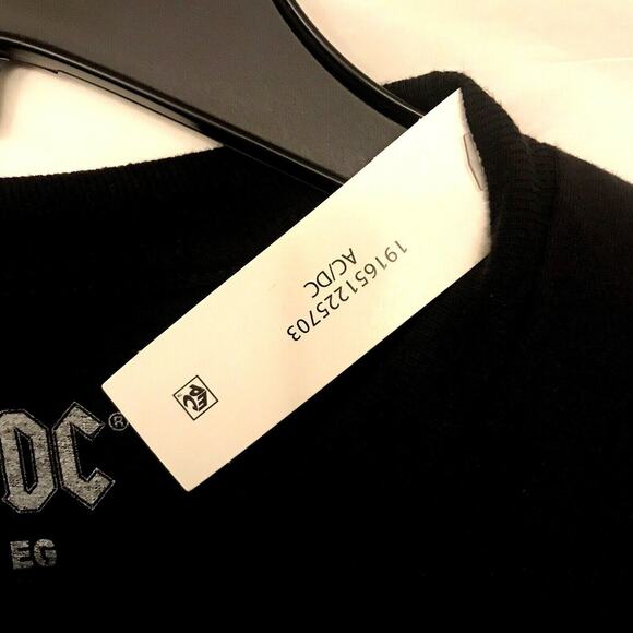 NEW AC/DC Men’s Back In Black T-shirt Tee Size X Large 46/48 - Picture 4 of 5